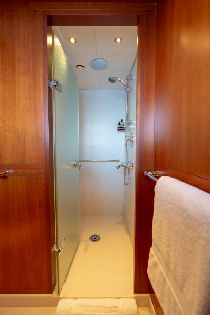 yacht Cornelia