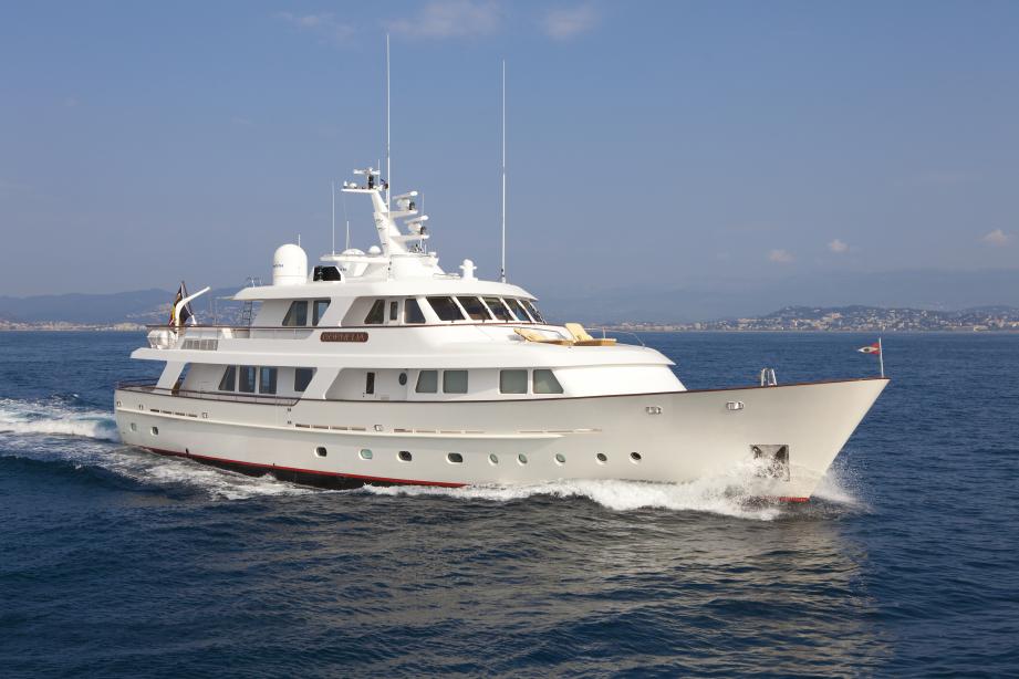 yacht Cornelia