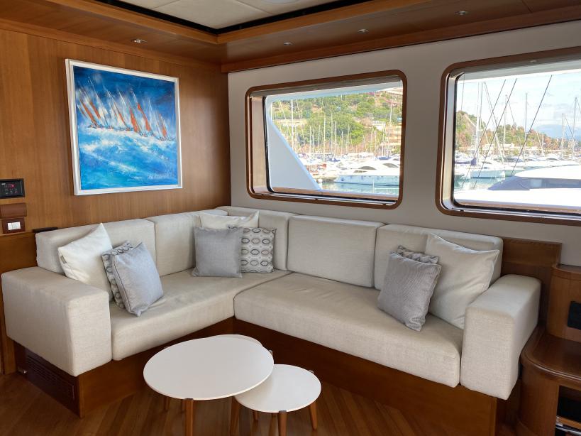 yacht Cornelia