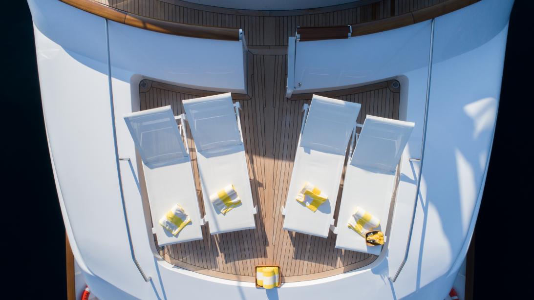 yacht Cornelia