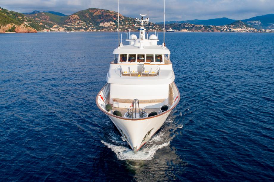 yacht Cornelia