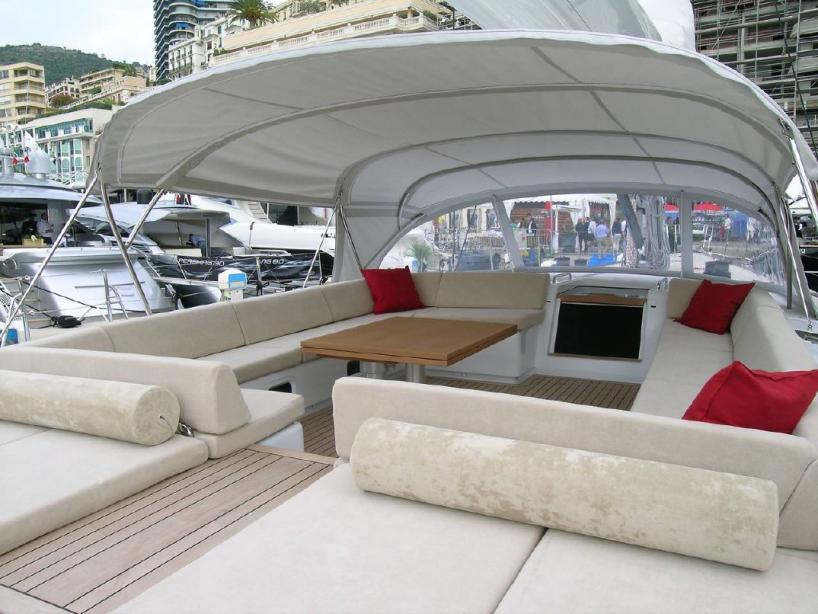yacht Mrs Seven