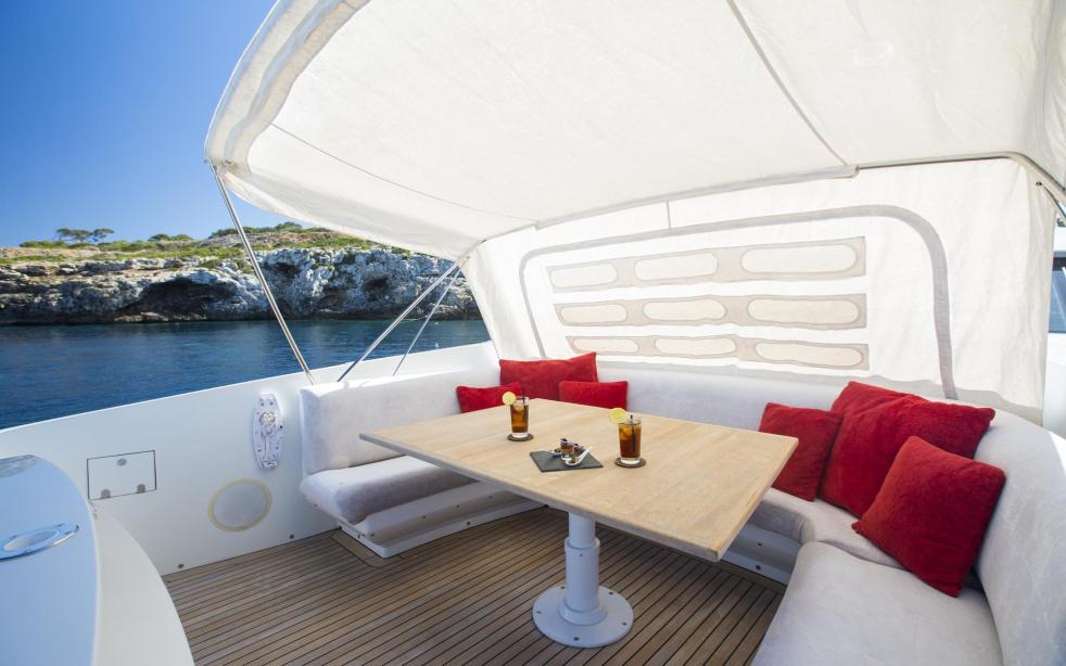 yacht Gigaone