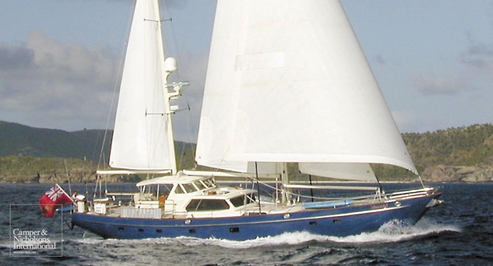 yacht Aurastel
