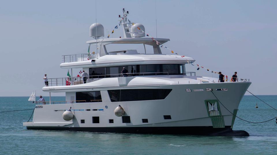 yacht Narvalo 