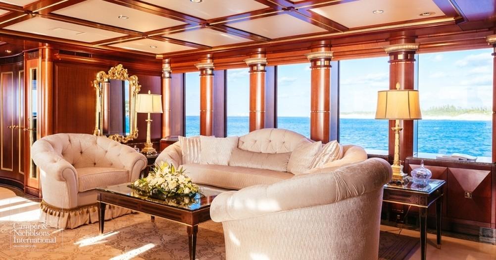 yacht My Seanna