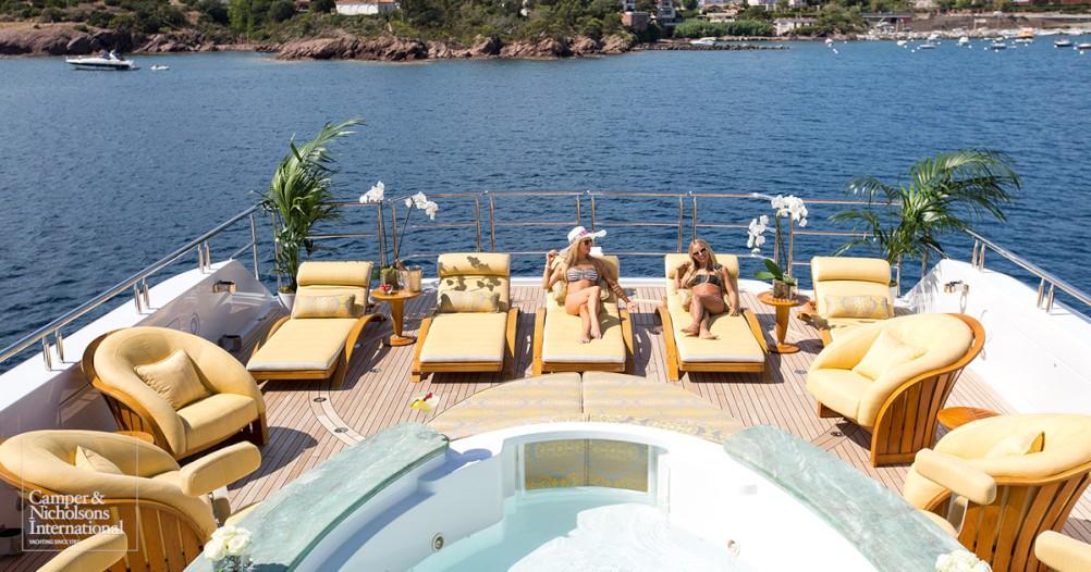 yacht My Seanna