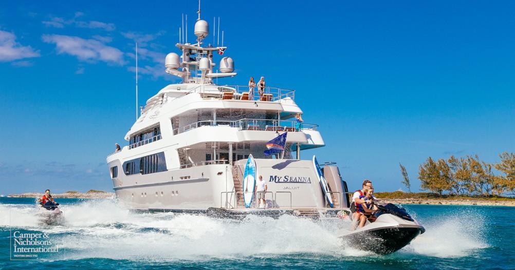 yacht My Seanna