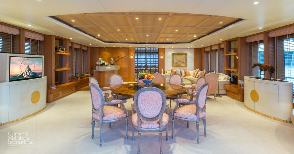 yacht Nectar