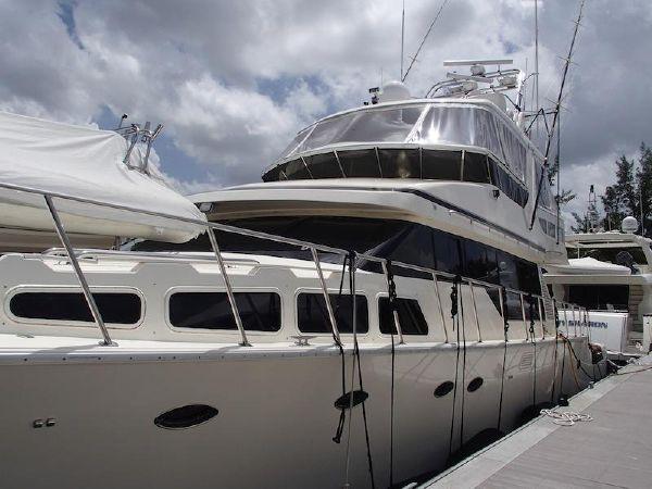 yacht Avenger