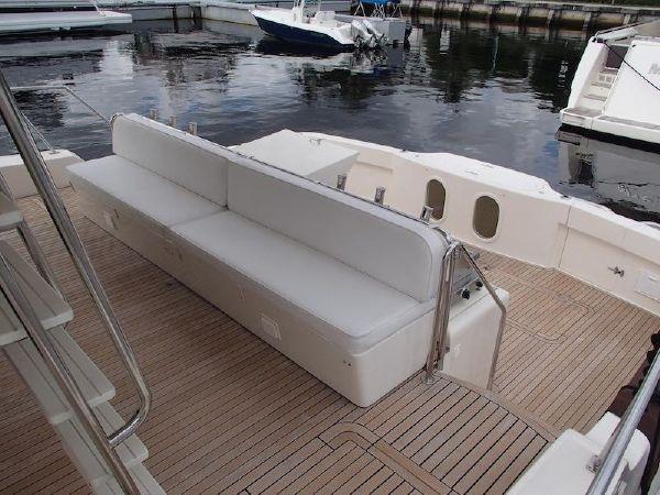 yacht Avenger