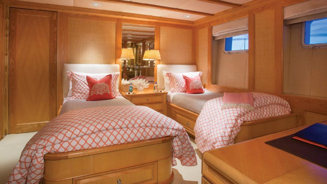 yacht Star Diamond
