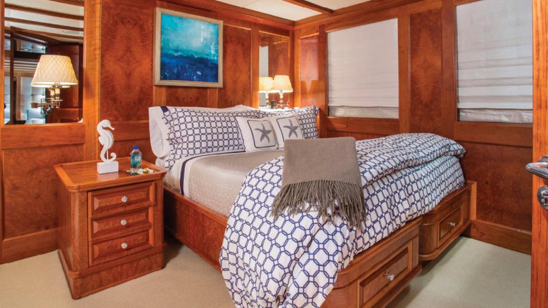 yacht Star Diamond