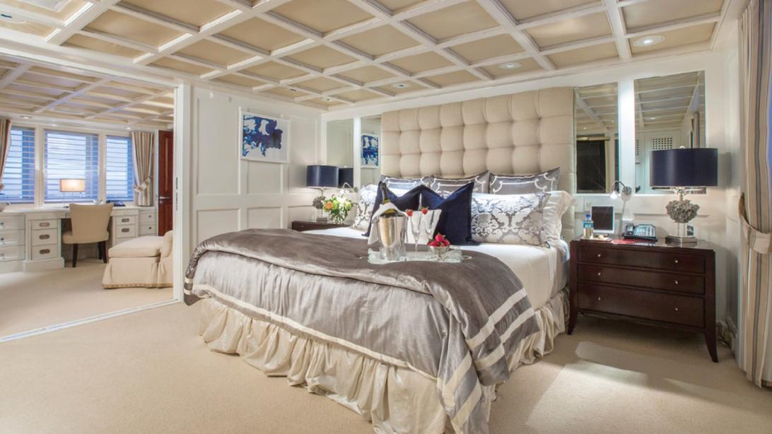 yacht Star Diamond