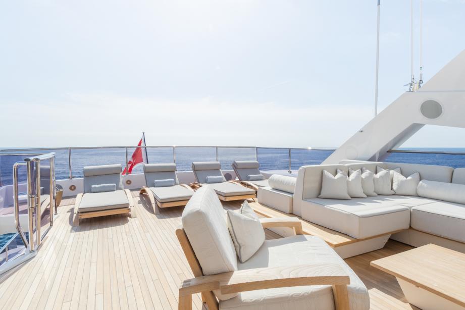 yacht Thumper