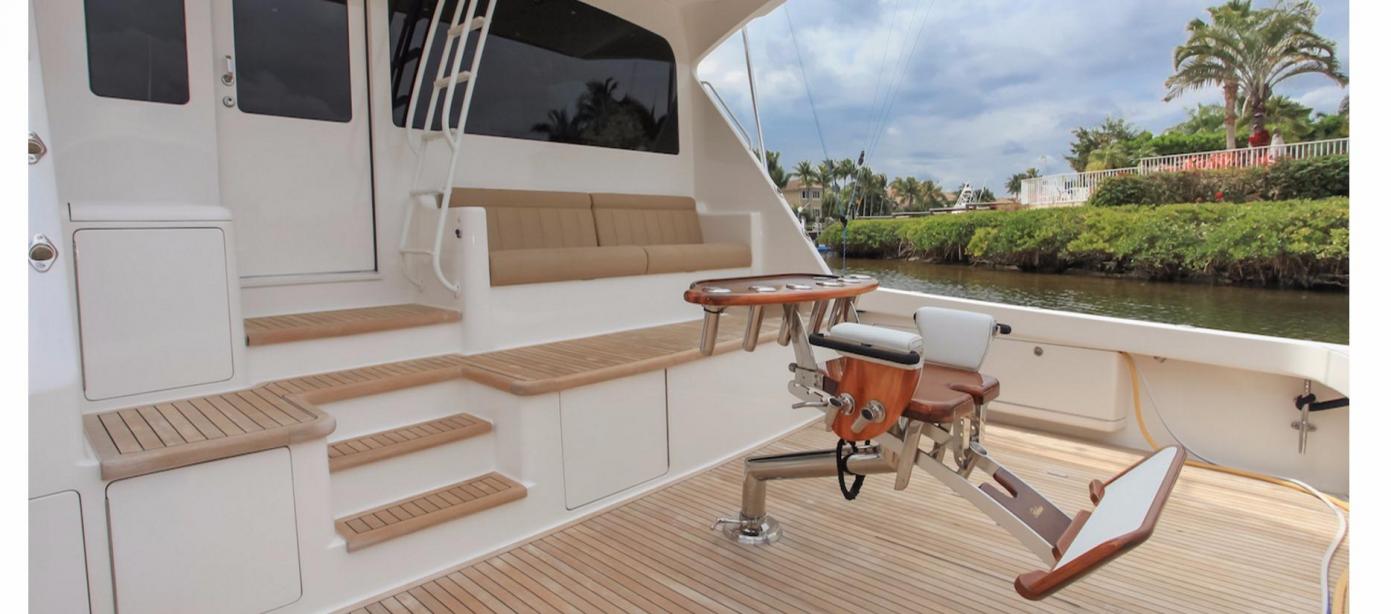 yacht Viking Sportfish Enclosed Flybridge