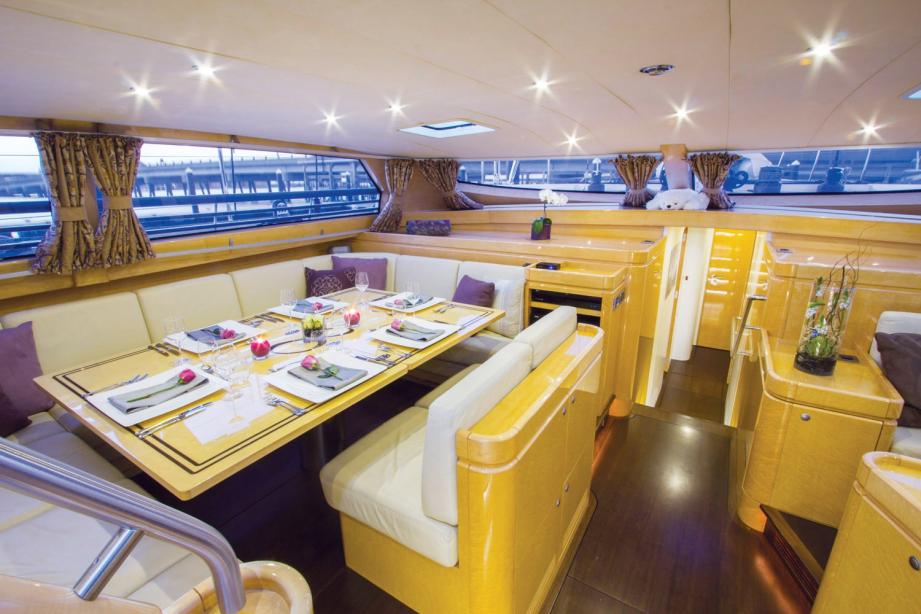 yacht Infinity