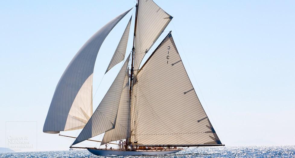 yacht Mariquita