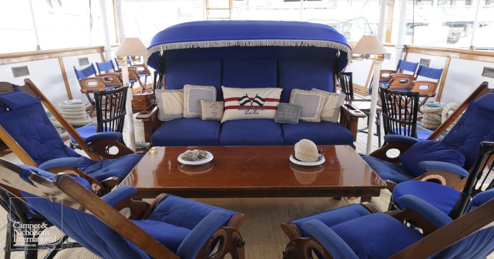 yacht Marala