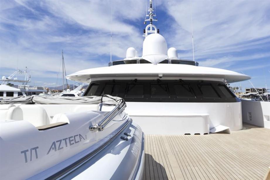 yacht Azteca II