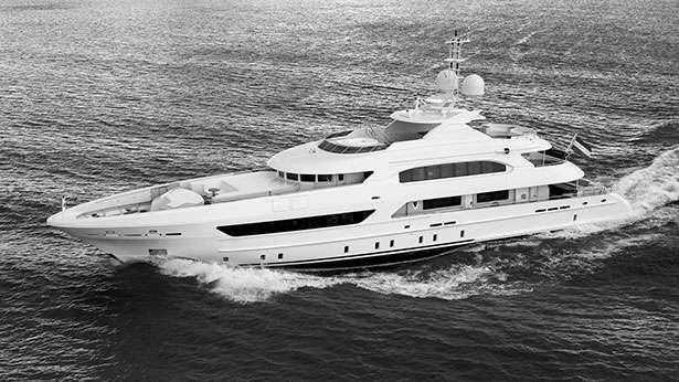 yacht Elena