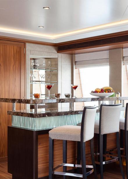 yacht Elena