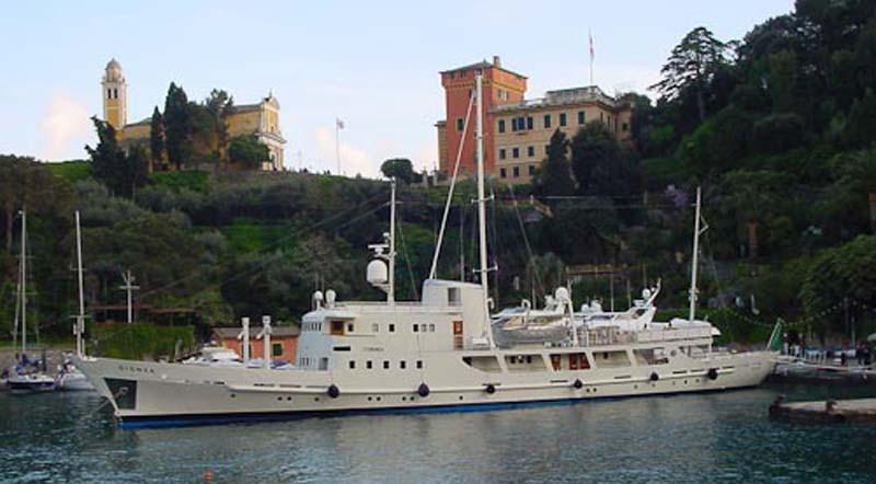 yacht Dionea