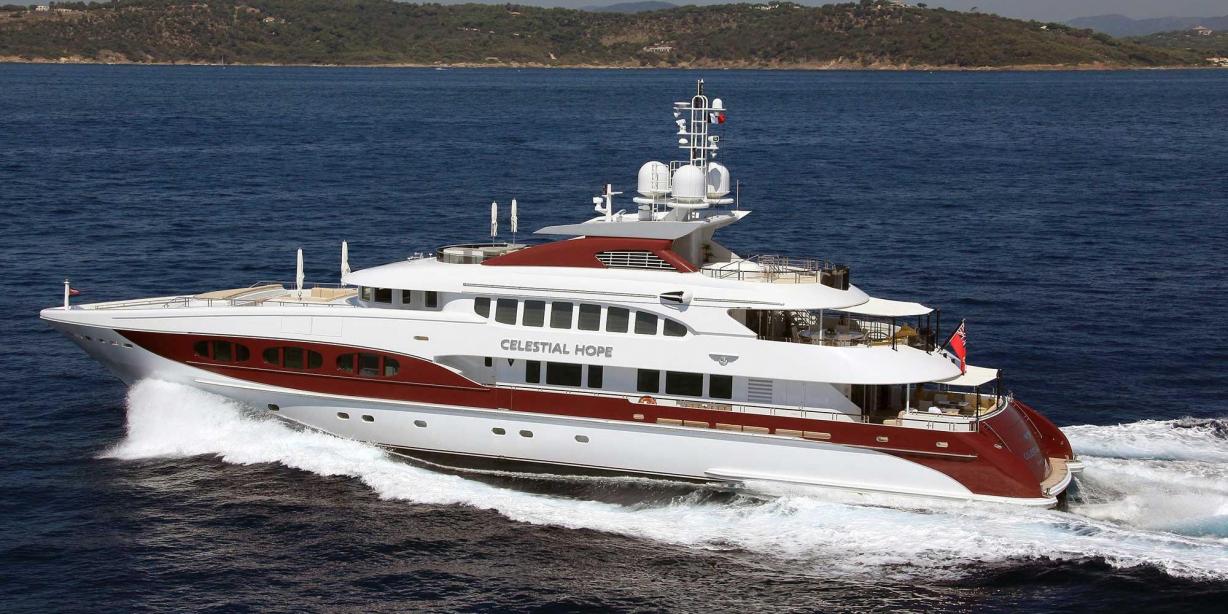 yacht Estel