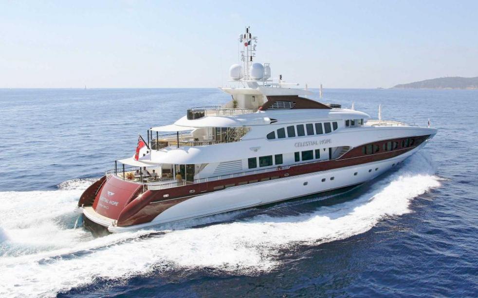 yacht Estel