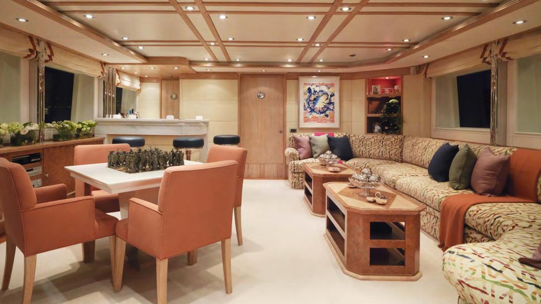 yacht Princess Anna