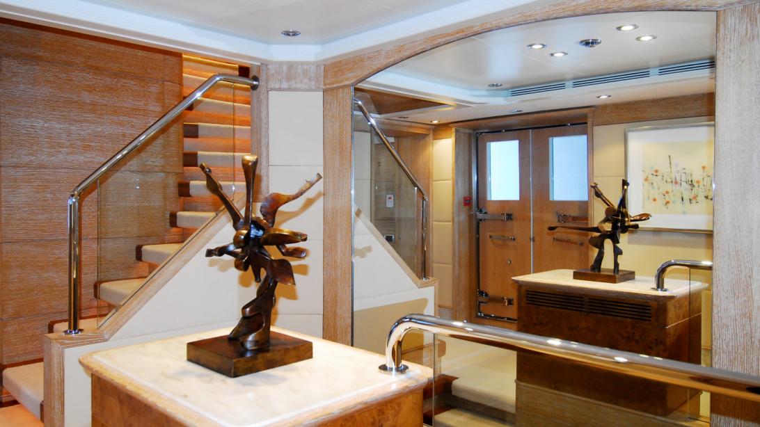 yacht Princess Anna