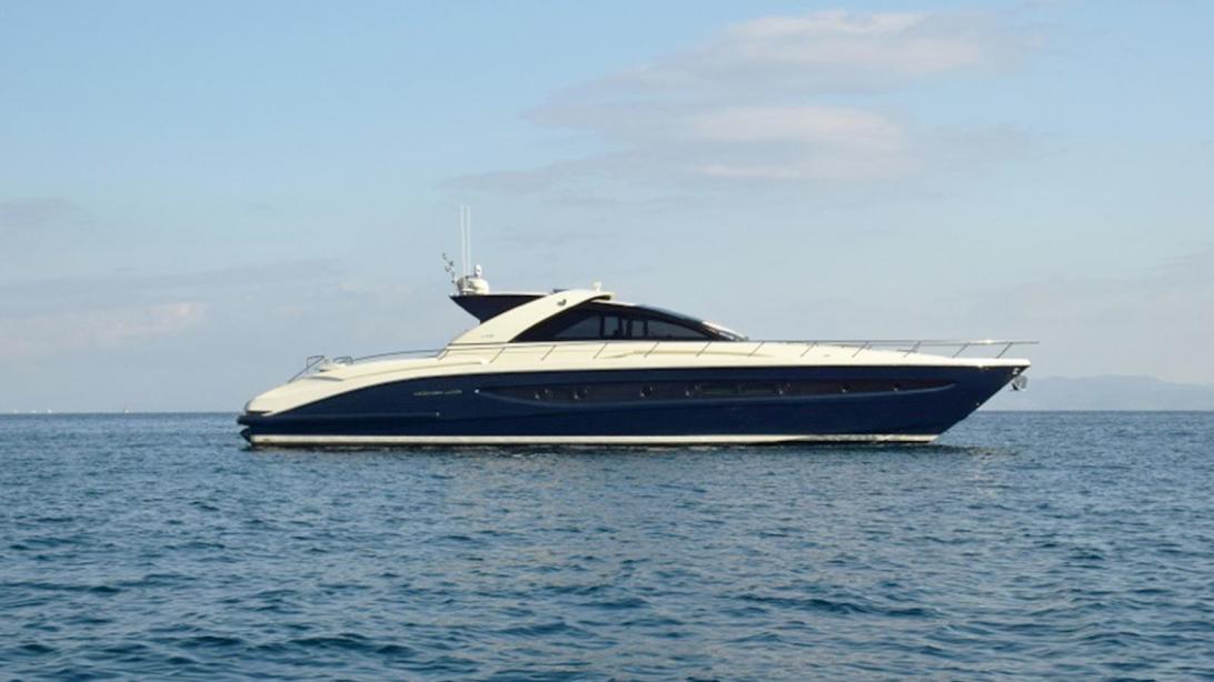 yacht Amali