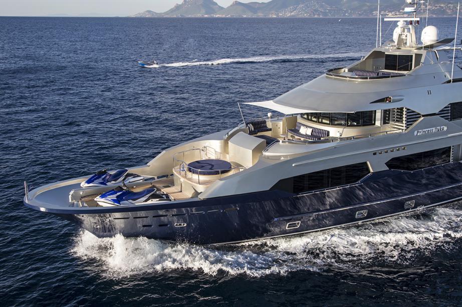 yacht Princess Iluka