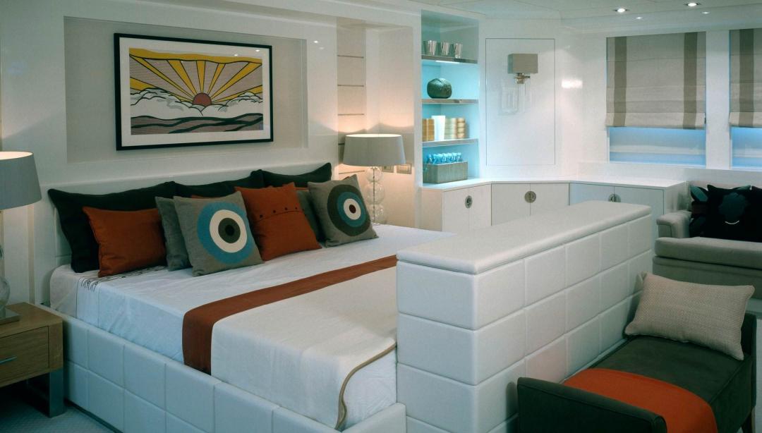 yacht Illusion I