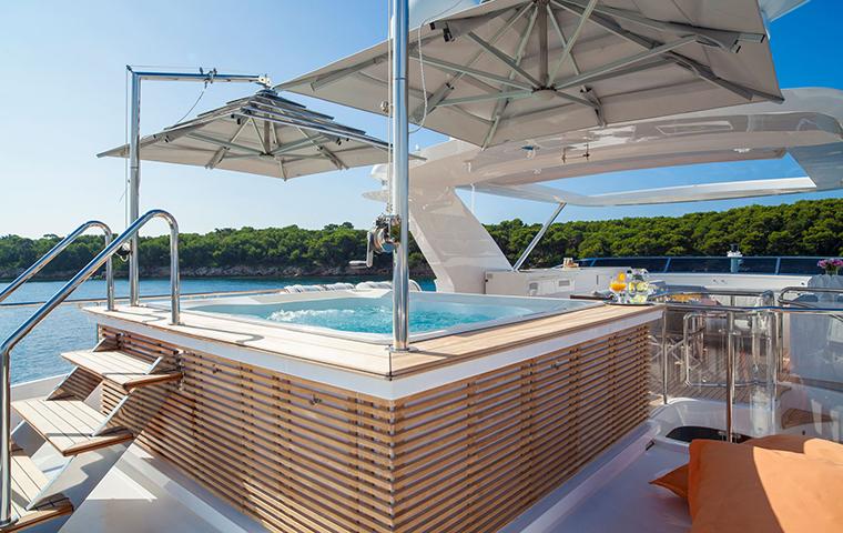 yacht Dyna ®