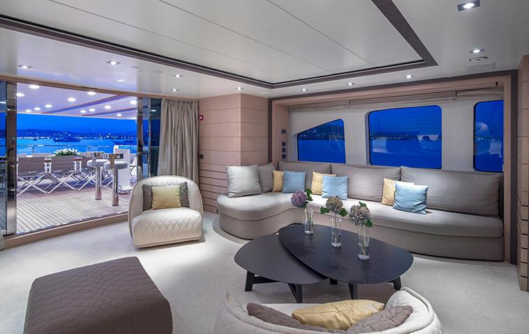 yacht Dyna ®