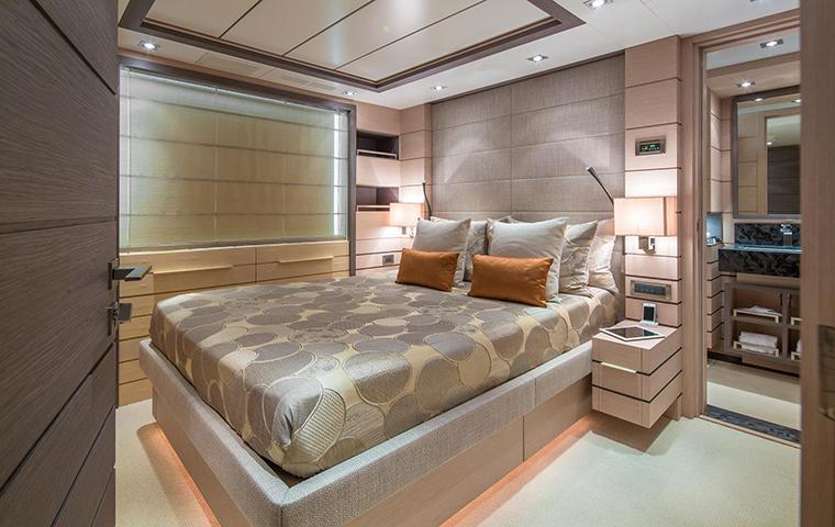 yacht Dyna ®