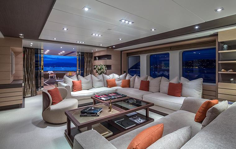 yacht Dyna ®