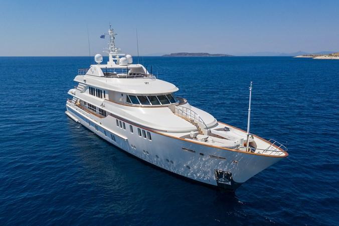 yacht Mystic
