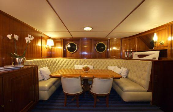 yacht Chantella