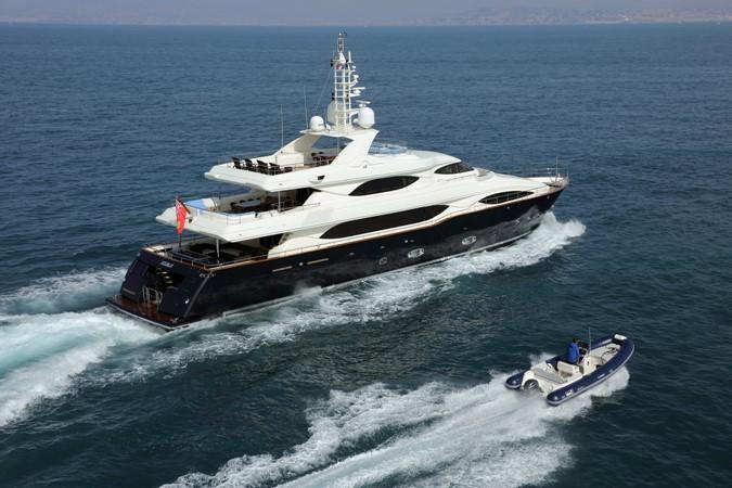 yacht Sima