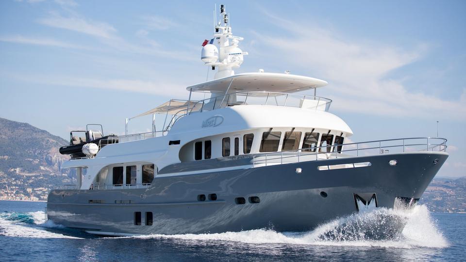 yacht Galena