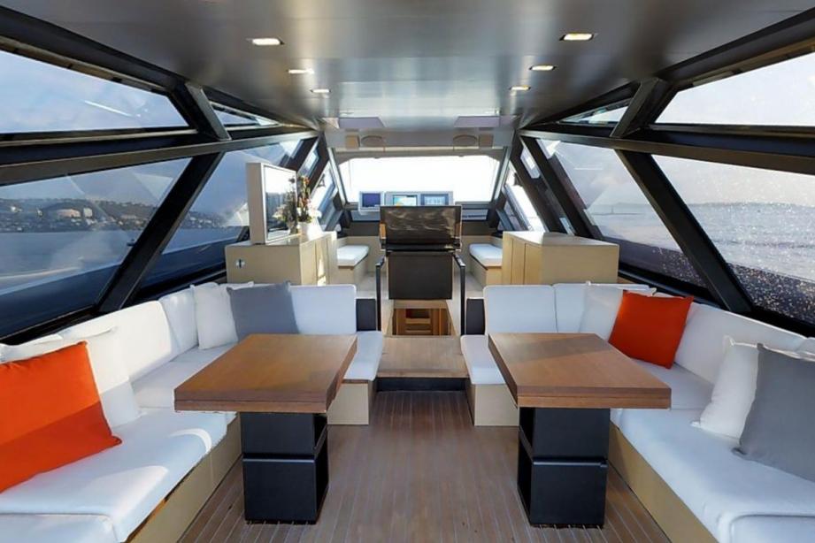 yacht Jabberwocky