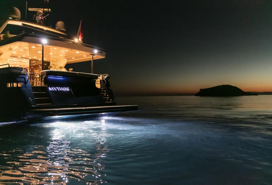 yacht Mythos