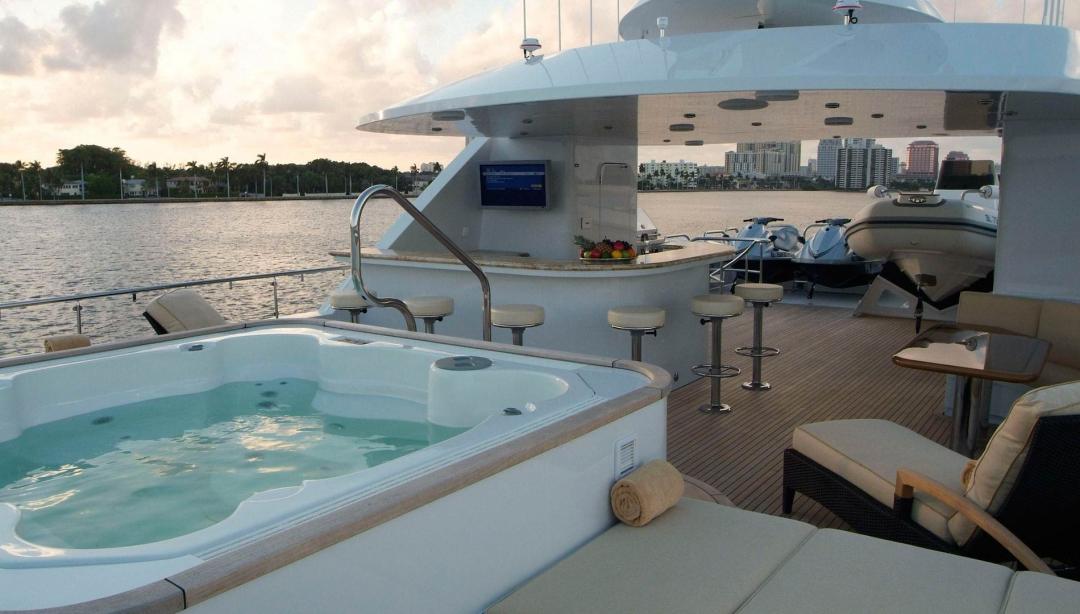 yacht Aquasition