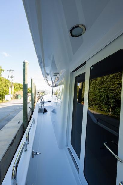 yacht Natural 9