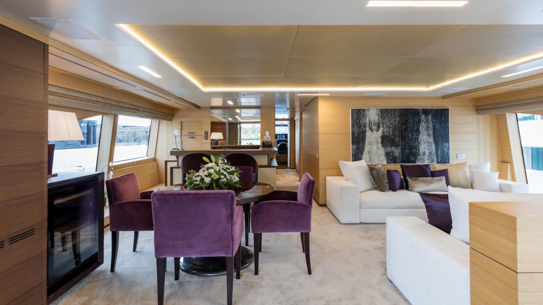 yacht Freeday