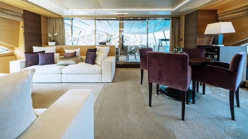 yacht Freeday