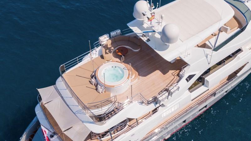 yacht Freeday