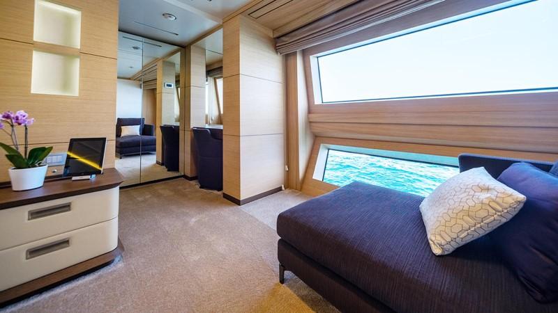 yacht Freeday